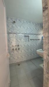 Image of 1250 Sq.ft 2 BHK Apartment / Flat for rent in DDA Sector Pocket B C, Vasant Kunj, New Delhi for Rs. 56000