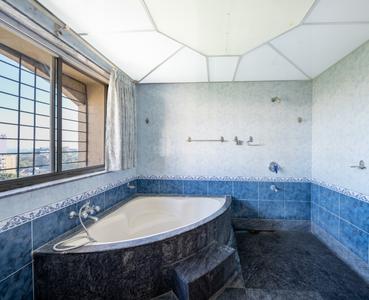 Image of 5743 Sq.ft 5 BHK Penthouse for sale in Shivaji Nagar, Pune for Rs. 57490000