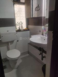 Bathroom Image of 850 Sq.ft 2 BHK Apartment / Flat for sale in Ekta Meadows, Borivali East Mumbai for Rs. 24500000