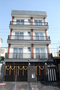 Image of Sarita Royal Luxury Coliving PG for Girls &amp; Boys in Sector 52, Gurgaon