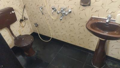 Image of 750 Sq.ft 2 BHK Apartment / Flat for rent in Borivali West, Mumbai for Rs. 43000