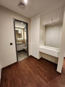 Bedroom Image of 2727 Sq.ft 4.5 BHK Apartment / Flat for sale in Ivory County Phase 1, Sector 115 Noida for Rs. 45000000