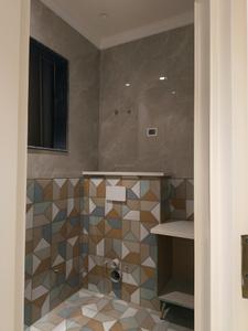Common Bathroom Image of 1250 Sq.ft 3 BHK Builder Floor for sale in Indirapuram Ghaziabad for Rs. 17000004