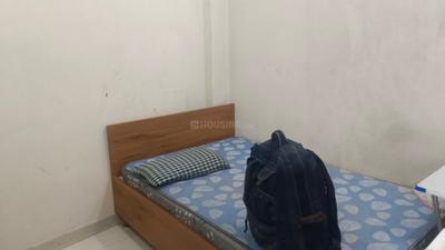 Bedroom Image of 318 Sq.ft 1 RK Builder Floor for rent in Patel Nagar New Delhi for Rs. 14000