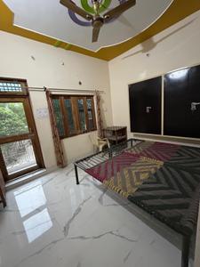Bedroom Image of 3600 Sq.ft 10 BHK Independent House for sale in Bakalpur Mathura for Rs. 42000000
