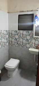 Bathroom Image of 600 Sq.ft 2 BHK Apartment / Flat for rent in Kasarvadavali Thane for Rs. 40000