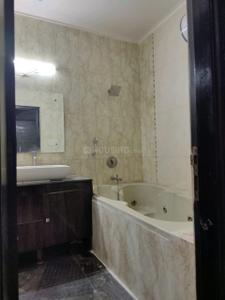 Bathroom Image of 3500 Sq.ft 4.5 BHK Independent House for sale in Ansal Florence Marvel, Sector 57 Gurgaon for Rs. 100000000