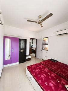 Bedroom Image of 1600 Sq.ft 3 BHK Apartment / Flat for sale in Magarpatta Jasminium, Magarpatta City Pune for Rs. 22000000