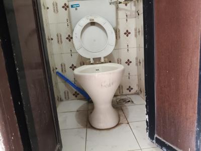 Bathroom Image of 610 Sq.ft 1 BHK Apartment / Flat for rent in Safalaya New Bombay Safalya, Airoli Navi Mumbai for Rs. 27000