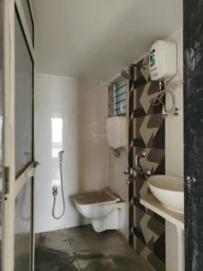 Common Bathroom Image of 590 Sq.ft 1 BHK Apartment / Flat for sale in Kinjal Complex II, Boisar Mumbai for Rs. 2700000