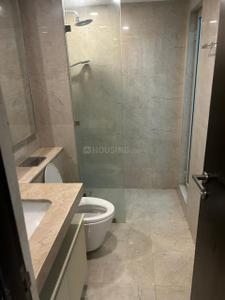 Bathroom Image of 920 Sq.ft 2 BHK Apartment / Flat for sale in Hiranandani Zen Atlantis, Powai Mumbai for Rs. 35000000