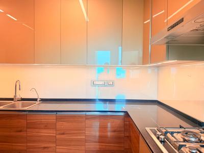 Kitchen Image of 2600 Sq.ft 3 BHK Apartment / Flat for sale in DLF The Crest, DLF Phase 5 Gurgaon for Rs. 137500000