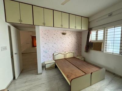 Bedroom Image of 2700 Sq.ft 4 BHK Independent House for sale in Memnagar Ahmedabad for Rs. 34500000