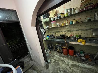 Kitchen Image of 250 Sq.ft 1 BHK Builder Floor for rent in Alpha I Greater Noida for Rs. 3700