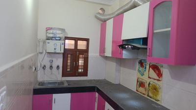 Kitchen Image of 725 Sq.ft 3 BHK Builder Floor for sale in Dwarka Mor New Delhi for Rs. 4500000