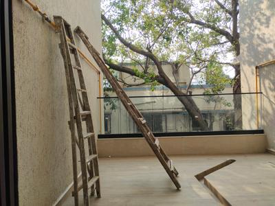 Terrace Image of 2000 Sq.ft 3 BHK Apartment / Flat for rent in Gateway, Santacruz West Mumbai for Rs. 210000