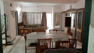Hall Image of 2925 Sq.ft 4 BHK Apartment / Flat for sale in Sheladia Pratishtha Apartments, Bodakdev Ahmedabad for Rs. 24000000