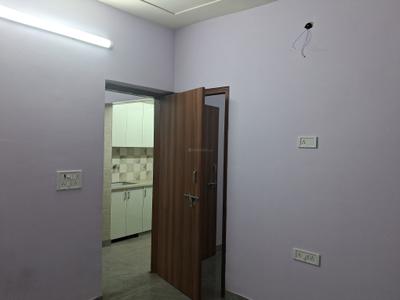 Bedroom Image of 688 Sq.ft 2 BHK Apartment / Flat for sale in Paschim Vihar New Delhi for Rs. 7000000