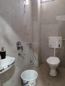 Bathroom Image of 500 Sq.ft 1 BHK Builder Floor for rent in Mahalakshmi Nagar Indore for Rs. 21000