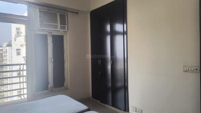 Bedroom Image of 949 Sq.ft 2 BHK Apartment / Flat for rent in Gardenia Glory, Sector 46 Noida for Rs. 38000