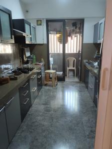 Kitchen Image of 1300 Sq.ft 3 BHK Apartment / Flat for rent in Rustomjee Paramount, Santacruz West Mumbai for Rs. 350000