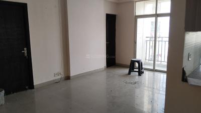 Living Room Image of 1700 Sq.ft 3 BHK Apartment / Flat for rent in Paramount Symphony, Crossings Republik Ghaziabad for Rs. 25000