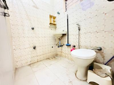 Image of 1250 Sq.ft 2 BHK Apartment / Flat for rent in Satellite, Ahmedabad for Rs. 20000