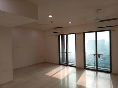 Living Room Image of 2500 Sq.ft 3.5 BHK Apartment / Flat for rent in Lokhandwala Minerva, Worli Mumbai for Rs. 350000