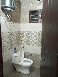 Bathroom Image of 1500 Sq.ft 2 BHK Independent House for rent in Kharar Mohali for Rs. 12500