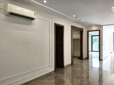 Living Room Image of 2100 Sq.ft 3 BHK Apartment / Flat for sale in DLF The Ultima, Sector 81 Gurgaon for Rs. 37000000