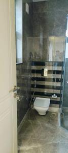 Bathroom Image of 4500 Sq.ft 4 BHK Builder Floor for rent in New Friends Colony New Delhi for Rs. 236000