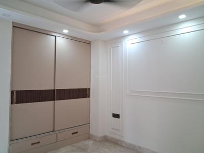 Bedroom Image of 1350 Sq.ft 3 BHK Builder Floor for sale in Paschim Vihar New Delhi for Rs. 26000000
