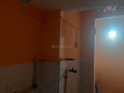 Bathroom Image of 1000 Sq.ft 2 BHK Independent House for rent in Medavakkam Chennai for Rs. 14500