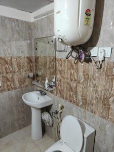 Bathroom Image of 1820 Sq.ft 3 BHK Apartment / Flat for rent in Maxblis White House, Sector 75 Noida for Rs. 60000