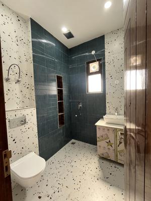 Bathroom Image of 2000 Sq.ft 3 BHK Builder Floor for sale in Kirti Nagar New Delhi for Rs. 25000000