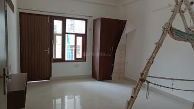 Bedroom Image of 1350 Sq.ft 2.5 BHK Builder Floor for rent in Sector 23 Dwarka New Delhi for Rs. 37000