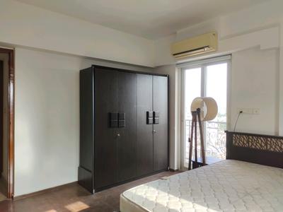 Bedroom Image of 2500 Sq.ft 4 BHK Apartment / Flat for sale in Hubtown Sunmist, Andheri East Mumbai for Rs. 86000000