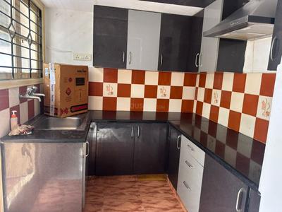 Kitchen Image of 1010 Sq.ft 2 BHK Apartment / Flat for rent in Mahaveer Regal, Hoodi Bengaluru for Rs. 47000