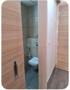 Bathroom Image of 460 Sq.ft 1 RK Studio for sale in Gaurs Gaurs Runway Suites, Yeida Greater Noida for Rs. 4500000