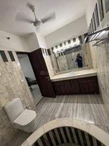 Bathroom Image of 1500 Sq.ft 1 BHK Builder Floor for rent in Hauz Khas New Delhi for Rs. 60000