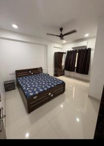 Bedroom Image of 2000 Sq.ft 3 BHK Apartment / Flat for rent in Ambawadi Ahmedabad for Rs. 41000