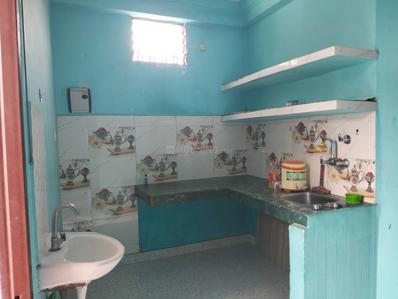 Kitchen Image of 550 Sq.ft 1 BHK Apartment / Flat for rent in Aminabad Lucknow for Rs. 9000