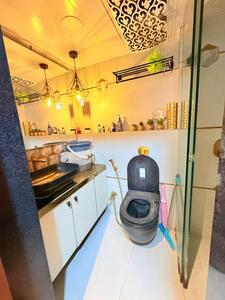 Kitchen Image of 850 Sq.ft 2 BHK Apartment / Flat for sale in Chembur Mumbai for Rs. 23000000