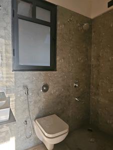 Common Bathroom Image of 900 Sq.ft 2 BHK Apartment / Flat for sale in VTP Beaumonde Building T2, Manjari Budruk Pune for Rs. 8000000