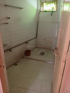 Bathroom Image of 600 Sq.ft 1 RK Apartment / Flat for rent in Shahpur Ahmedabad for Rs. 5500