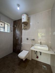 Image of 1725 Sq.ft 3 BHK Apartment / Flat for rent in Cox Town, Bengaluru for Rs. 75000