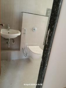 Bathroom Image of 1050 Sq.ft 2 BHK Apartment / Flat for sale in ARV Regalia, Mohammed Wadi Pune for Rs. 6100000