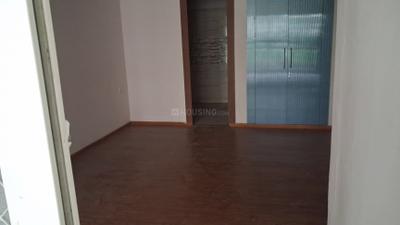 Bedroom Image of 945 Sq.ft 2.5 BHK Apartment / Flat for rent in NBCC Golf Homes, Noida Extension Greater Noida for Rs. 20000