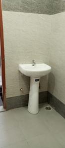 Bathroom Image of 1500 Sq.ft 2 BHK Independent House for rent in Gangayal Jammu for Rs. 8000