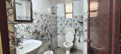 Bathroom Image of 650 Sq.ft 1 BHK Apartment / Flat for rent in Krishna Nagar Agartala for Rs. 14500